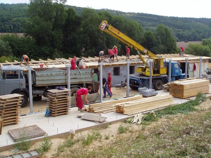 Stavba útulku Voříšek 2006-2007